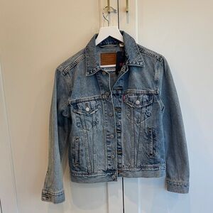 LEVI’s Ex-Boyfriend Trucker jacket NWT